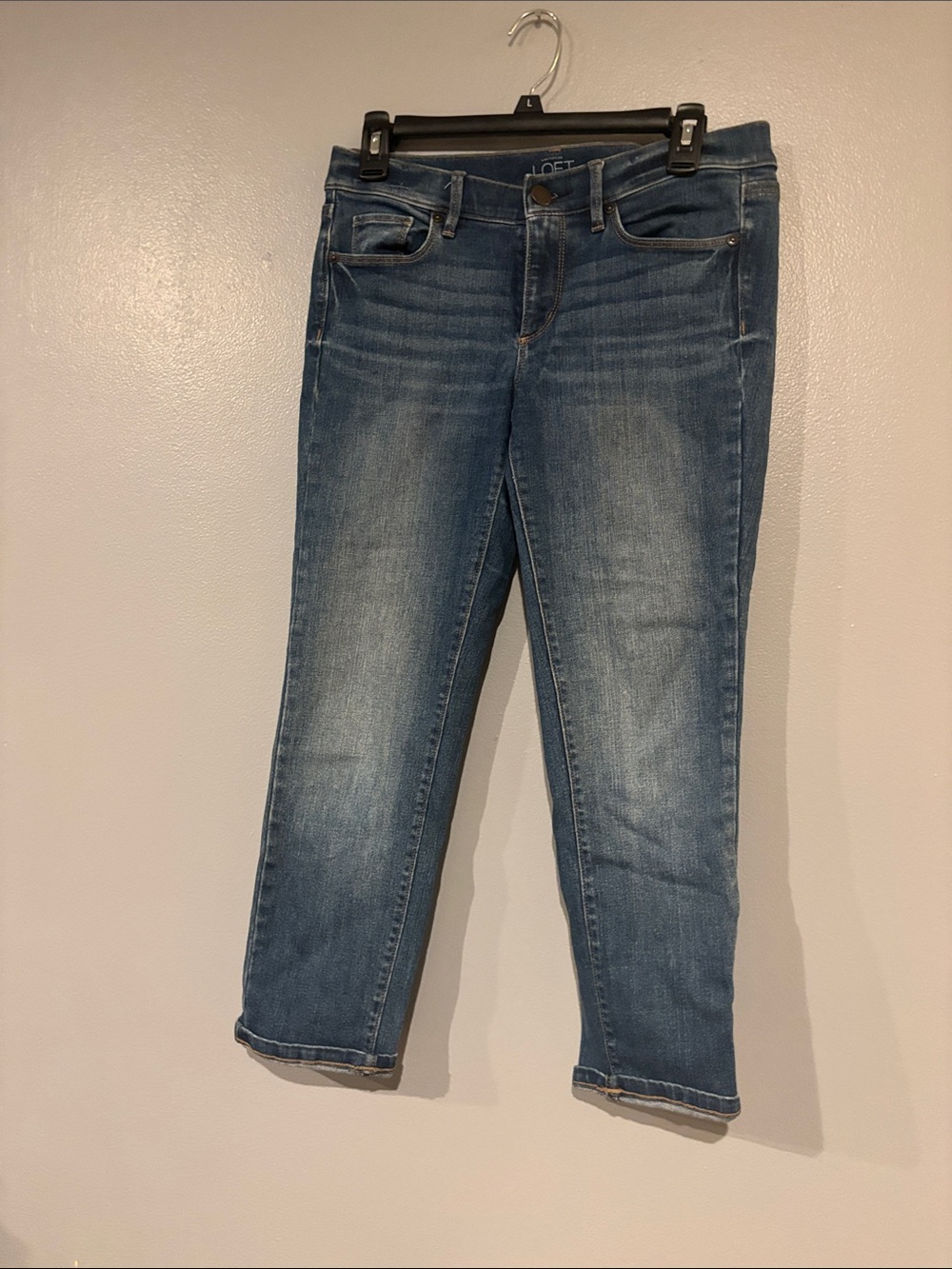 LOFT Cropped Mid-Rise Faded Blue Jeans